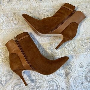 Corso Como Womens Radiant Ankle Bootie Suede Leather,9M